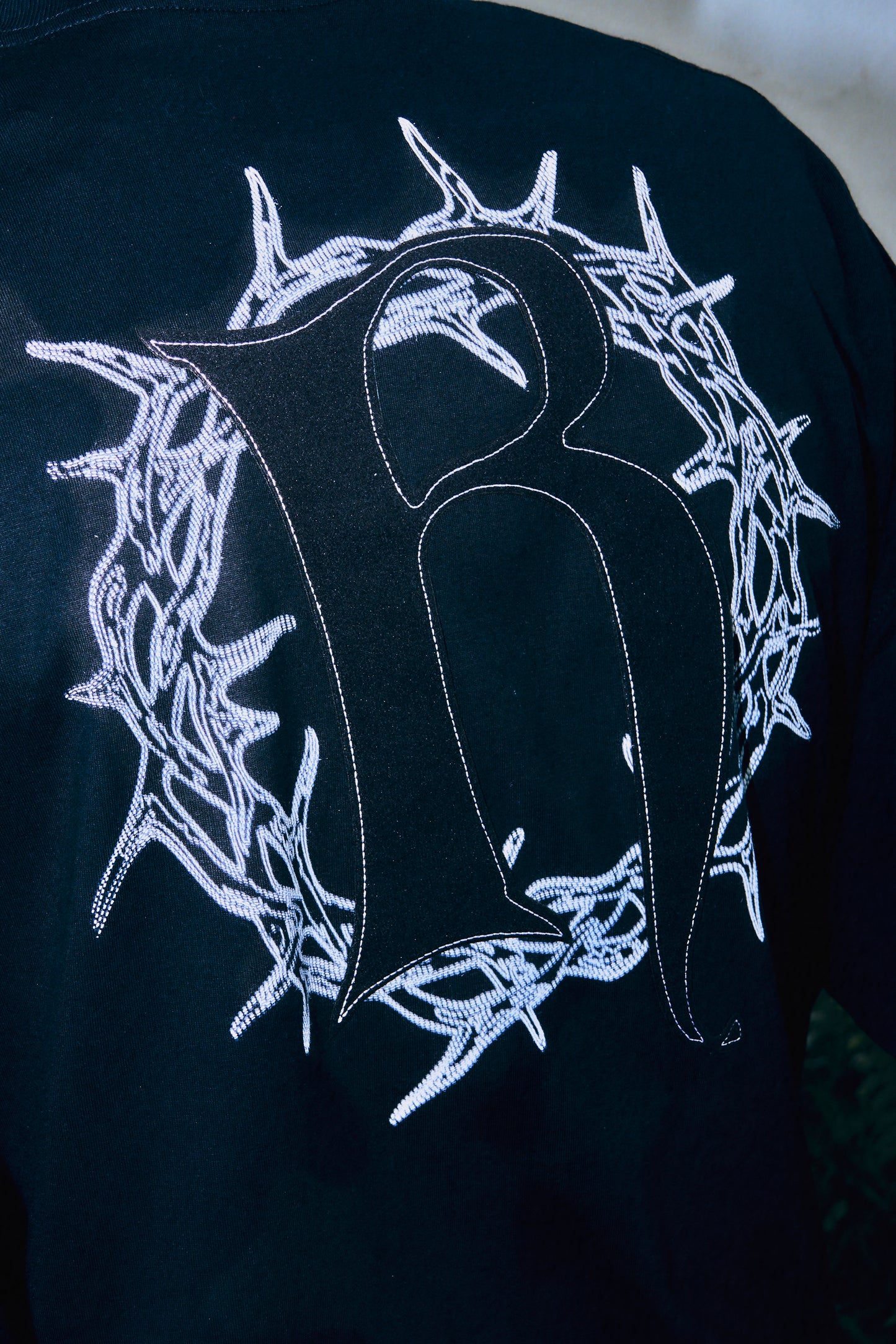 Playera Spine Crown Black