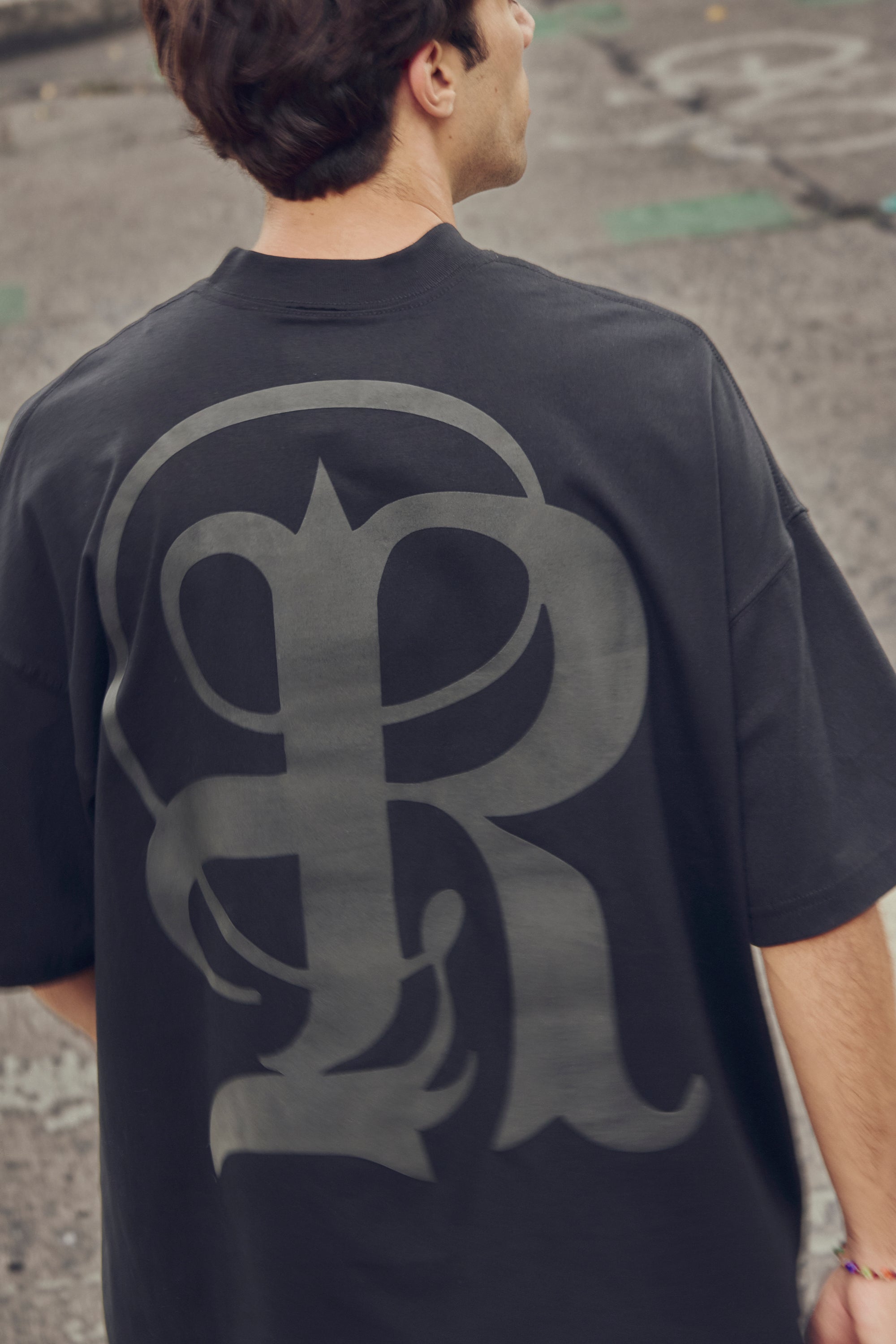 Playera Illumilatum Black