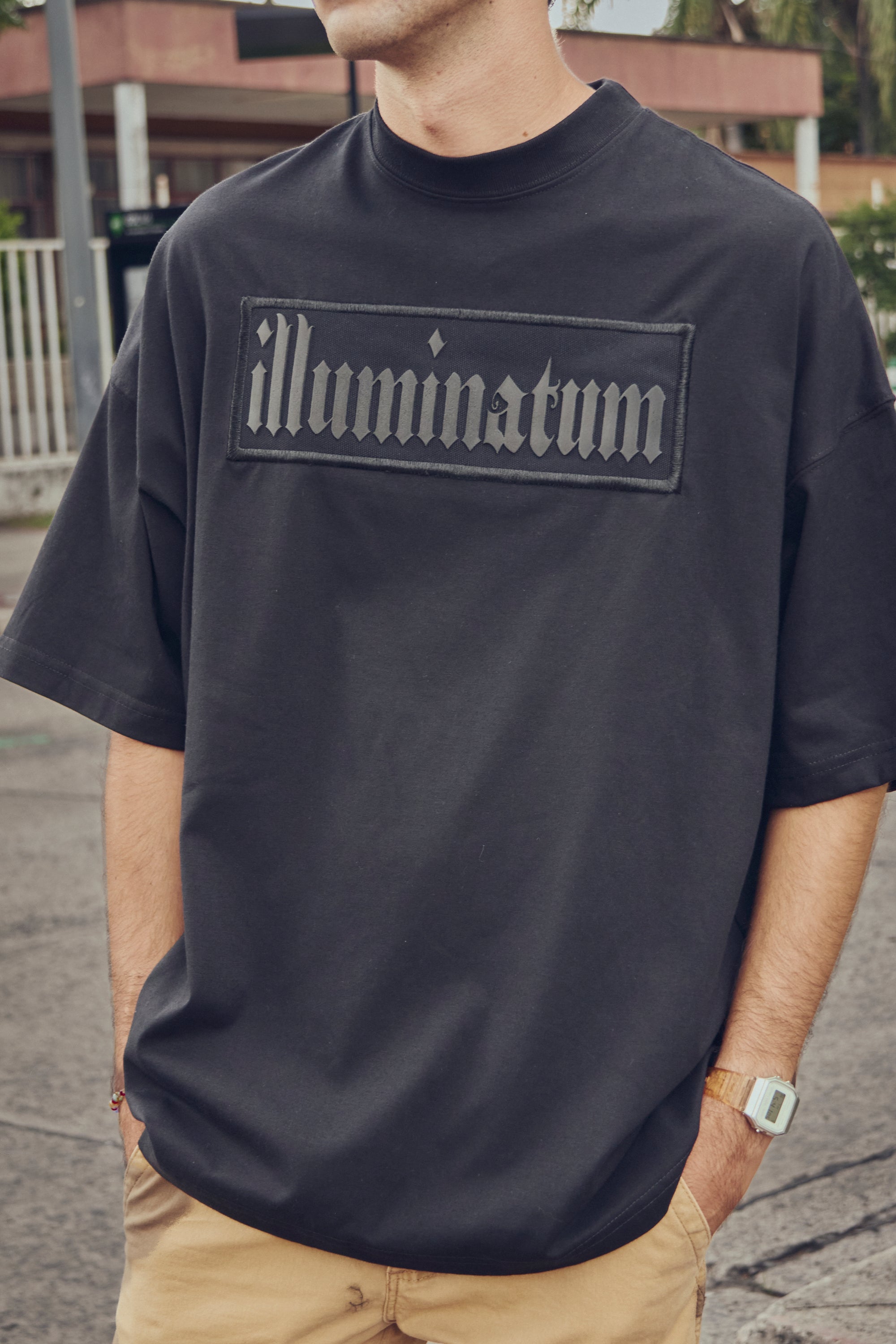 Playera Illumilatum Black